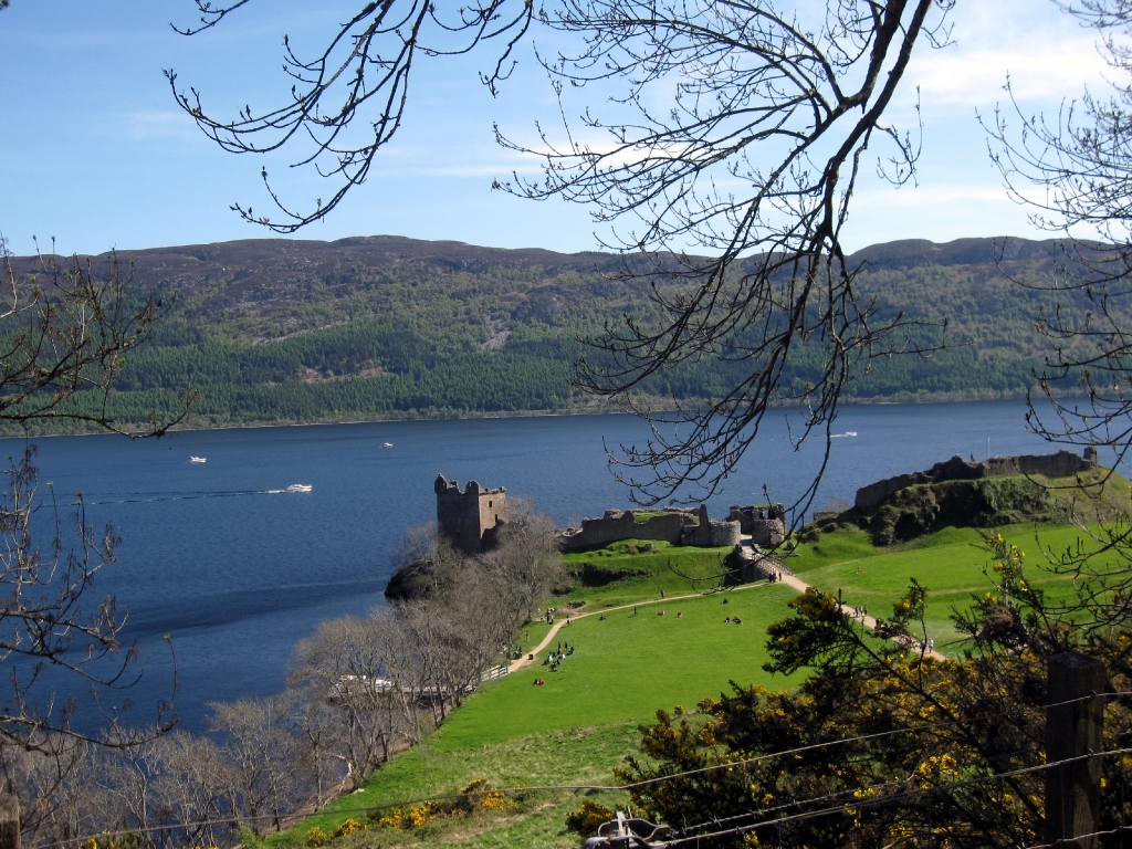 urquhart-castle_1